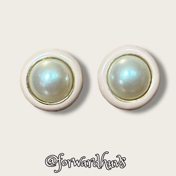 Bundle Sale 3 for $15 | Vintage Gold-Tone and Faux Pearl Stud Earrings - Picture 1 of 7